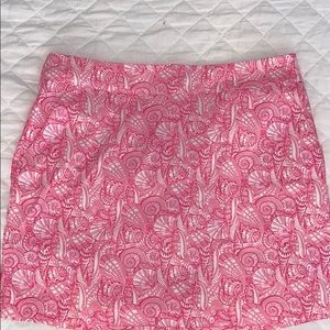 Vineyard vine skirt w/ shorts underneath